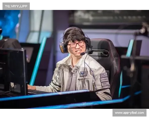 英雄联盟职业联赛标志性时刻回顾，xPeke偷家成经典战术范本