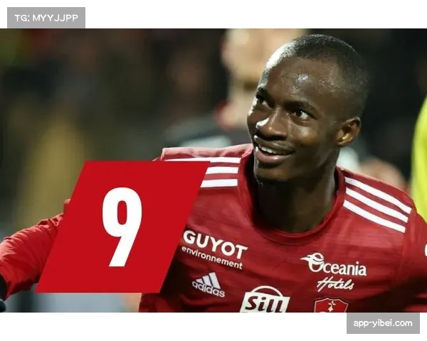 十人布雷斯特1-0爆冷战胜摩纳哥，敦比亚一击制胜